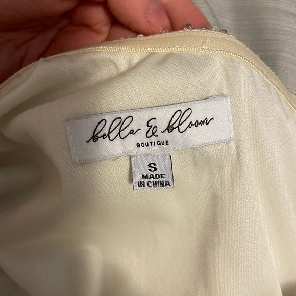 Brand new, never worn. True to size just going with a different option for bach - Picture 4 of 4